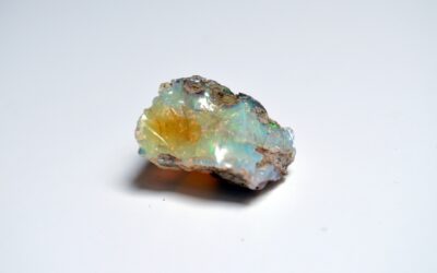 Différence entre l&rsquo;opale blanche et l&rsquo;opalite/opaline